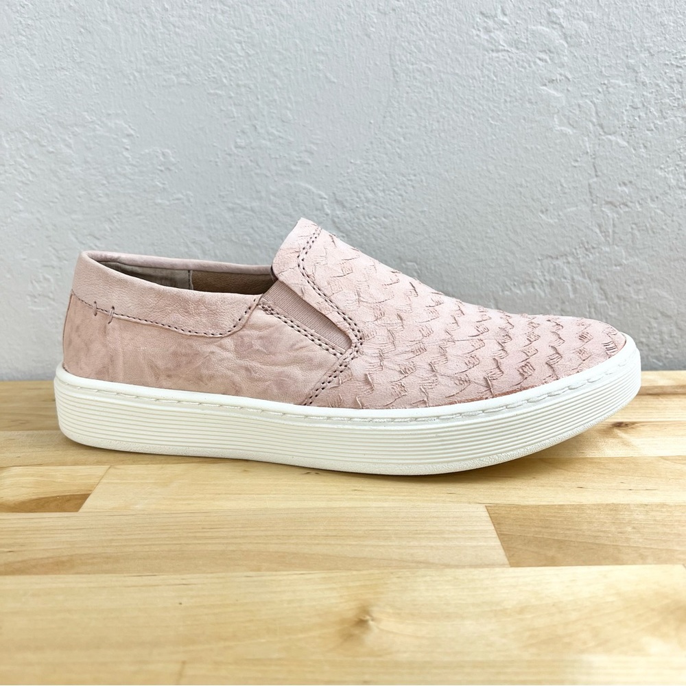 NEW Sofft Rosewater Somers III Pink Leather Sneaker Women's US Size 7.5